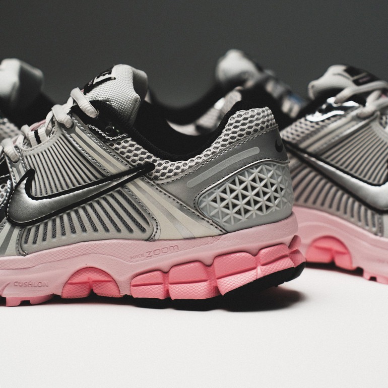 Womens Nike Zoom Vomero 5 Photon Dust Pink Foam HF1877-001